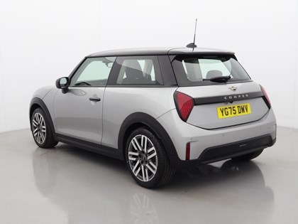 2025 (75) MINI COOPER 1.5 C Classic 3dr Auto