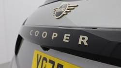 2025 (75) MINI COOPER 1.5 C Classic 3dr Auto 5523784