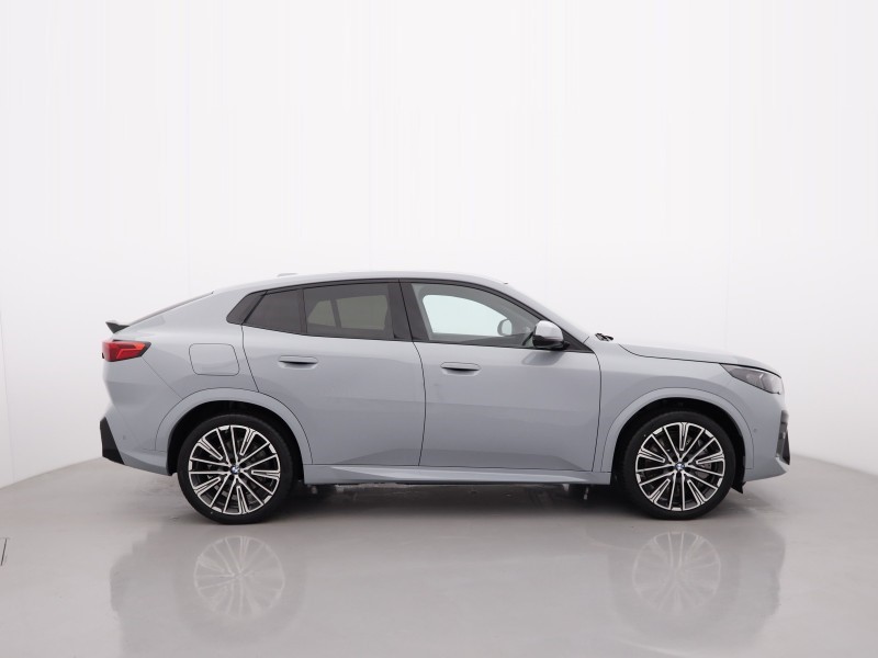 2026 (26) BMW iX2 150kW eDrive20 M Sport 65kWh 5dr Auto 5831490
