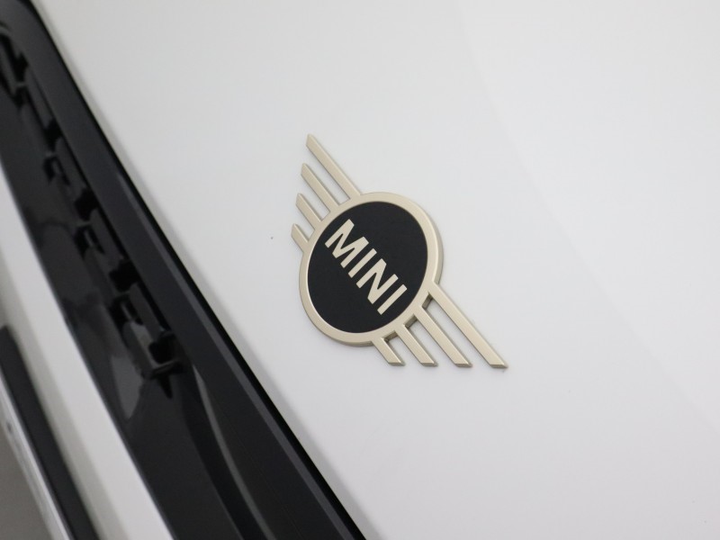 2026 (76) MINI COOPER 1.5 C Classic 3dr Auto 5561275
