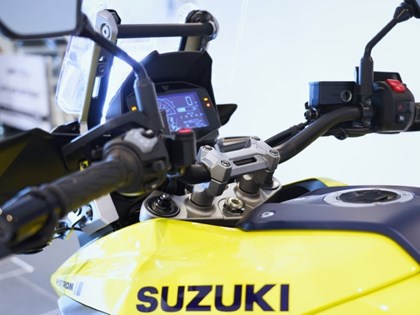 2021 (21) Suzuki V-STROM 1050XT Tour