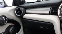 2018 (18) MINI CONVERTIBLE 2.0 Cooper S 2dr Auto 5522300