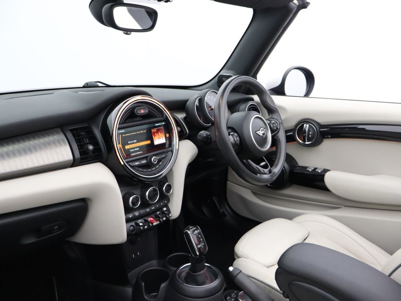 2018 (18) MINI CONVERTIBLE 2.0 Cooper S 2dr Auto 5522303