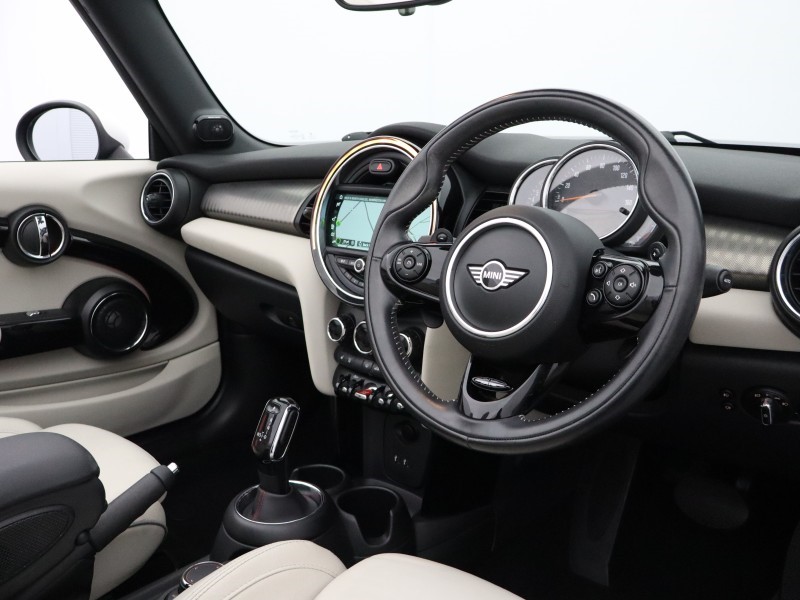 2018 (18) MINI CONVERTIBLE 2.0 Cooper S 2dr Auto 5522266