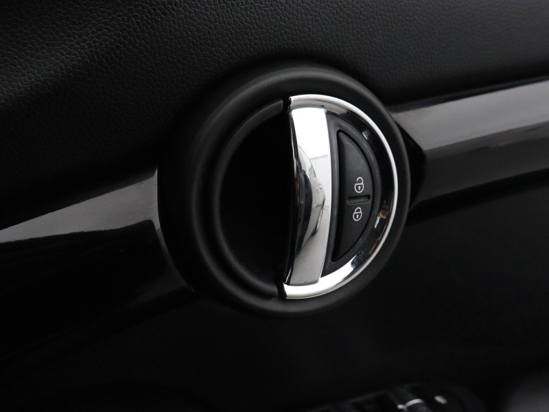 2021 (21) MINI HATCHBACK 1.5 Cooper Classic 5dr Auto 5521049