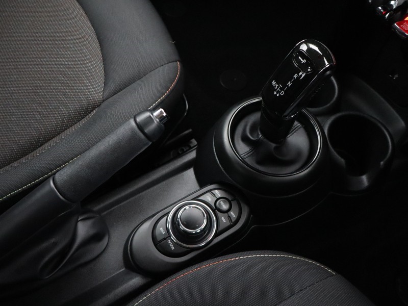 2021 (21) MINI HATCHBACK 1.5 Cooper Classic 5dr Auto 5521071