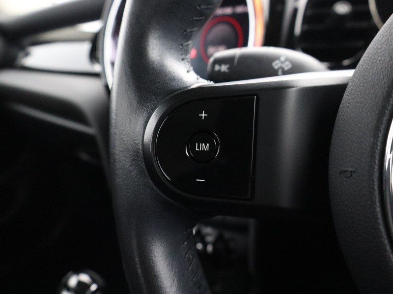 2021 (21) MINI HATCHBACK 1.5 Cooper Classic 5dr Auto 5521069