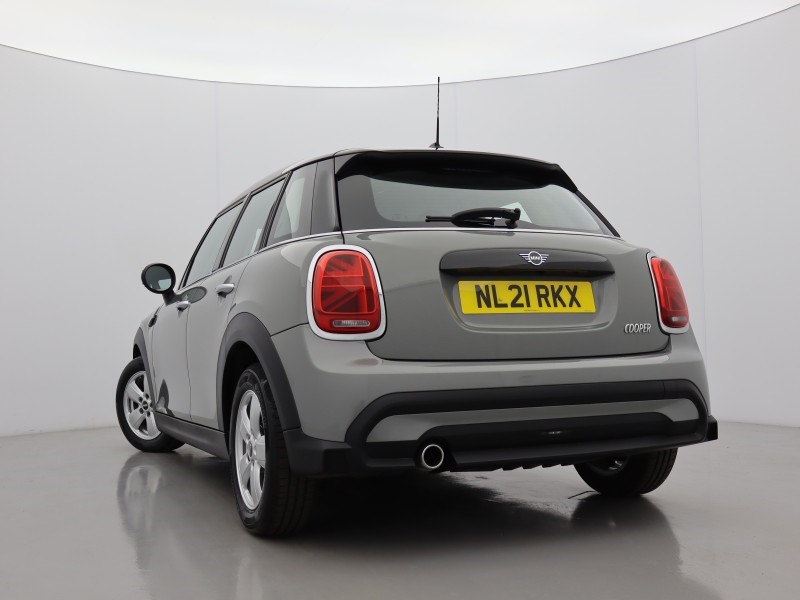 2021 (21) MINI HATCHBACK 1.5 Cooper Classic 5dr Auto 5521081