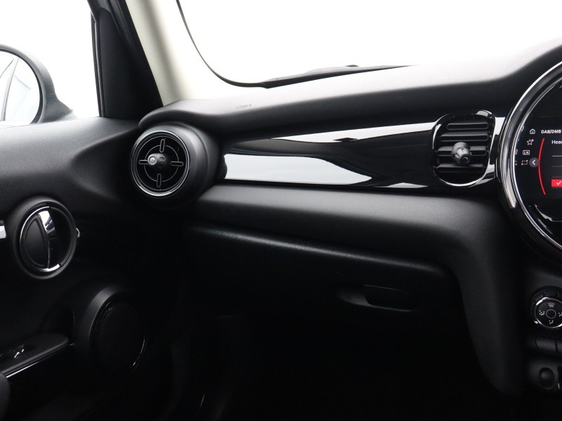 2021 (21) MINI HATCHBACK 1.5 Cooper Classic 5dr Auto 5521060