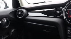 2021 (21) MINI HATCHBACK 1.5 Cooper Classic 5dr Auto 5521060
