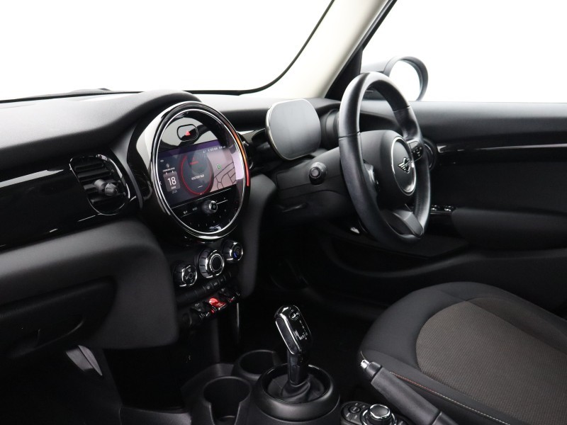 2021 (21) MINI HATCHBACK 1.5 Cooper Classic 5dr Auto 5521080