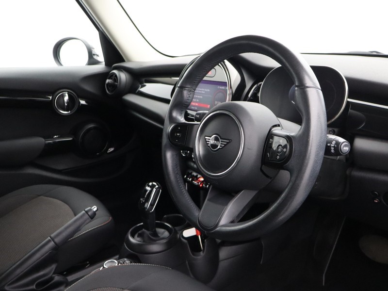 2021 (21) MINI HATCHBACK 1.5 Cooper Classic 5dr Auto 5521046