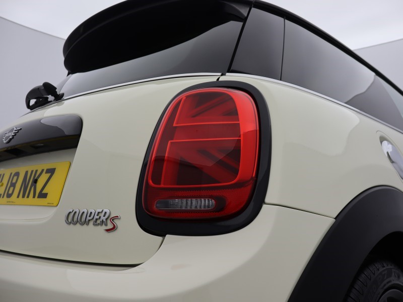 2018 (18) MINI HATCHBACK 2.0 Cooper S II 3dr 5561859
