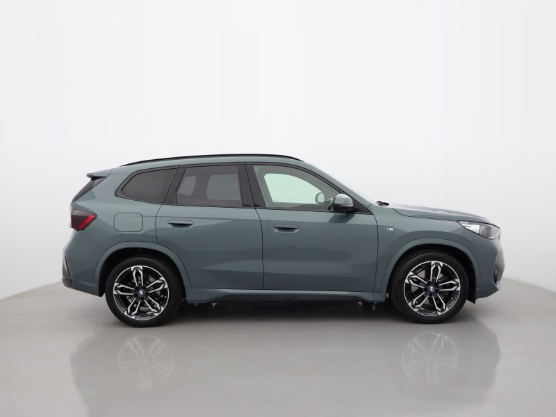 2022 (72) BMW X1 xDrive 23i MHT M Sport Premier Pro 5dr  Step 5523089