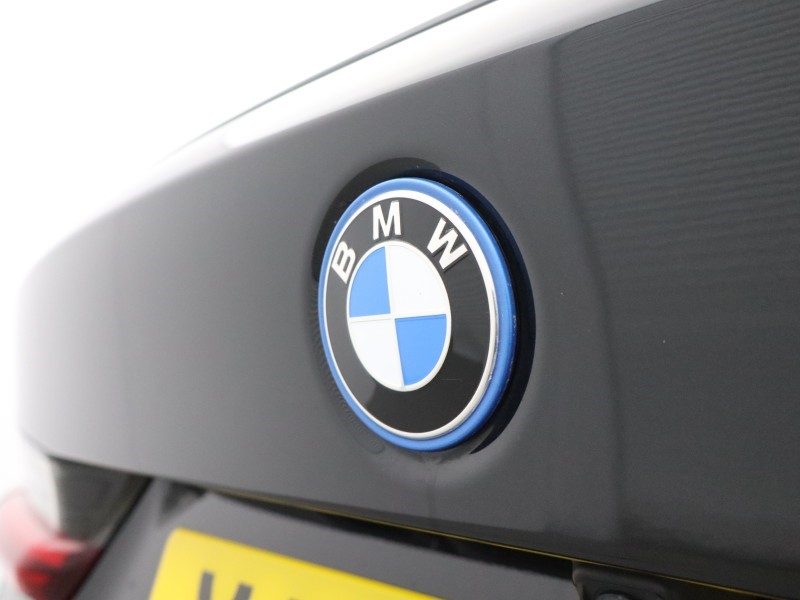 2024 (73) BMW 3 SERIES 330e M Sport 4dr Step Auto 5513832