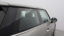 2017 (67) MINI HATCHBACK 1.5 Cooper 3dr Auto 5610302