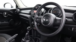 2017 (67) MINI HATCHBACK 1.5 Cooper 3dr Auto 5610311