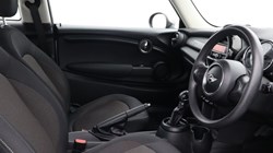 2017 (67) MINI HATCHBACK 1.5 Cooper 3dr Auto 5610312