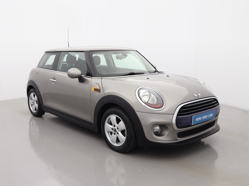 2017 (67) MINI HATCHBACK 1.5 Cooper 3dr Auto 5610559