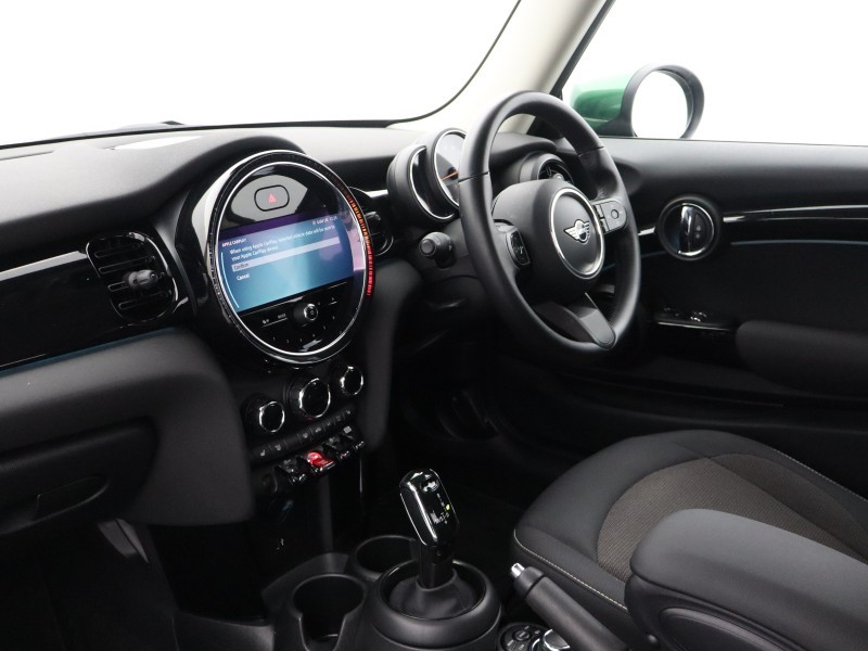 2022 (72) MINI HATCHBACK 1.5 Cooper Classic 3dr Auto 5541567
