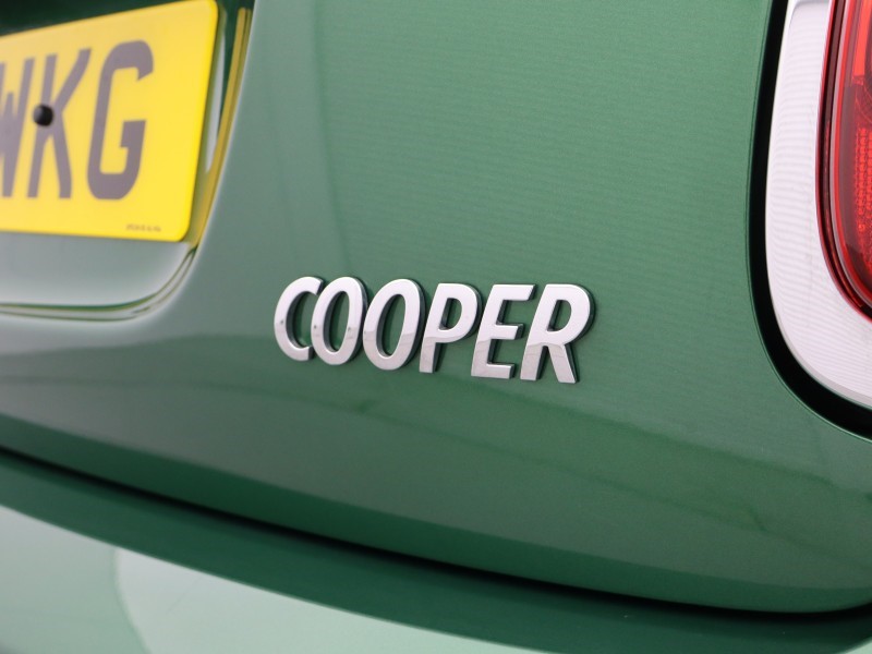 2022 (72) MINI HATCHBACK 1.5 Cooper Classic 3dr Auto 5541518