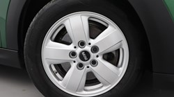 2022 (72) MINI HATCHBACK 1.5 Cooper Classic 3dr Auto 5541569