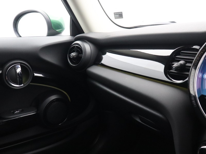 2022 (72) MINI HATCHBACK 1.5 Cooper Classic 3dr Auto 5541564