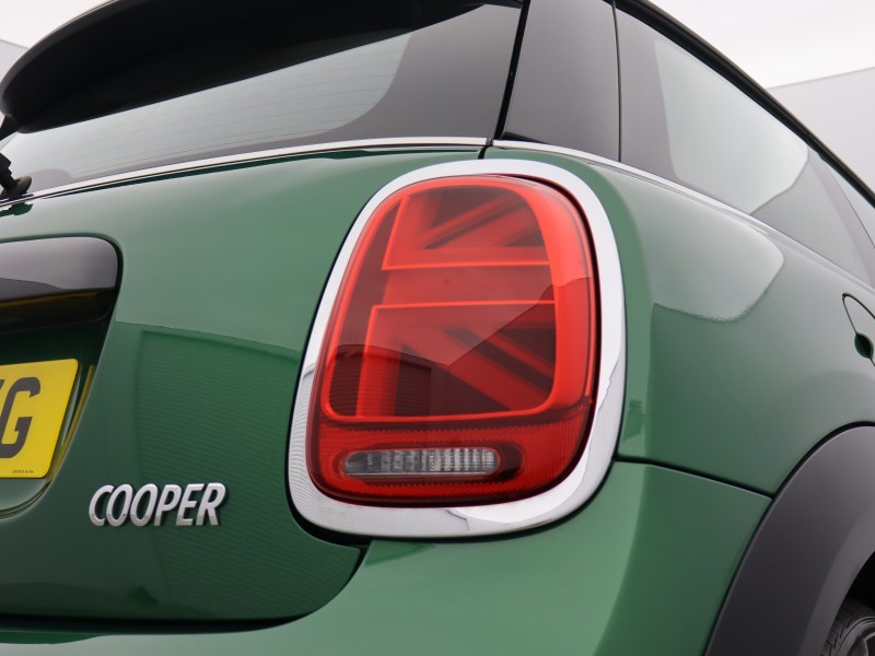 2022 (72) MINI HATCHBACK 1.5 Cooper Classic 3dr Auto 5541517