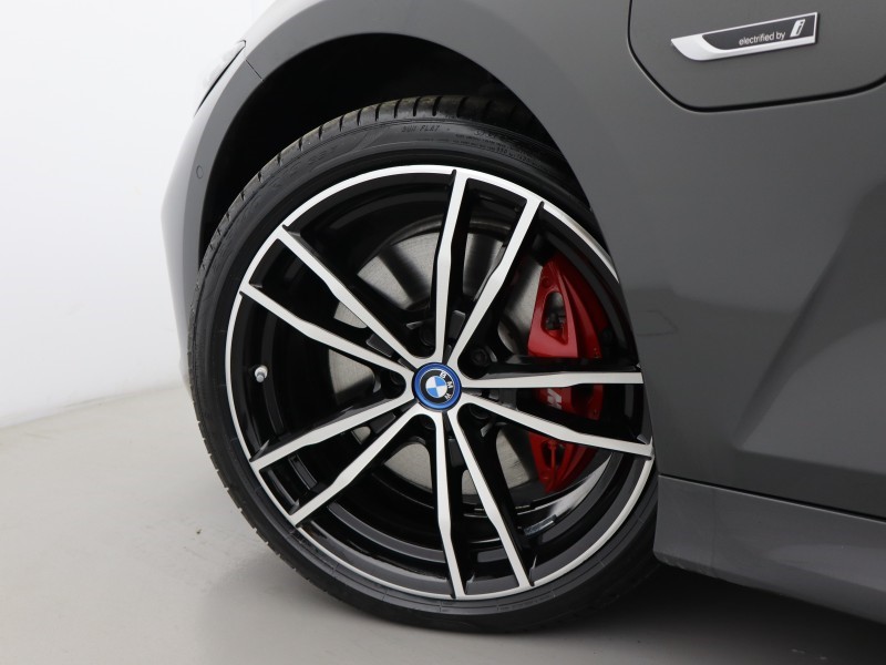 2023 (23) BMW 3 SERIES 330e M Sport 4dr Step Auto 5616012