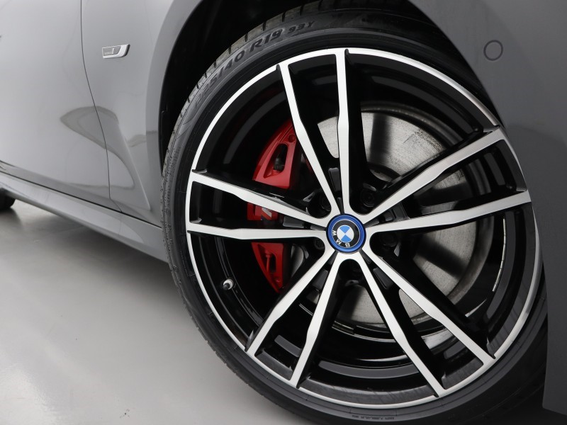 2023 (23) BMW 3 SERIES 330e M Sport 4dr Step Auto 5616011