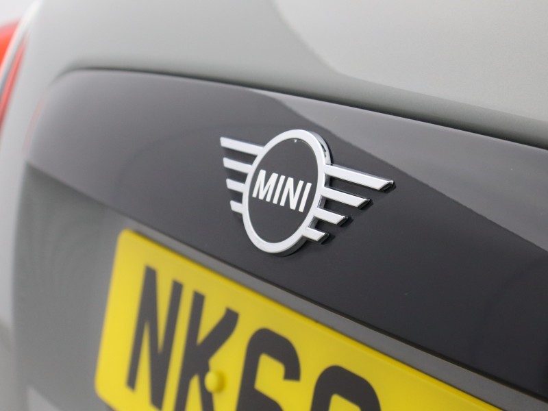 2019 (69) MINI HATCHBACK 1.5 Cooper Sport II 5dr 5597613