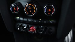 2019 (69) MINI HATCHBACK 1.5 Cooper Sport II 5dr 5597630