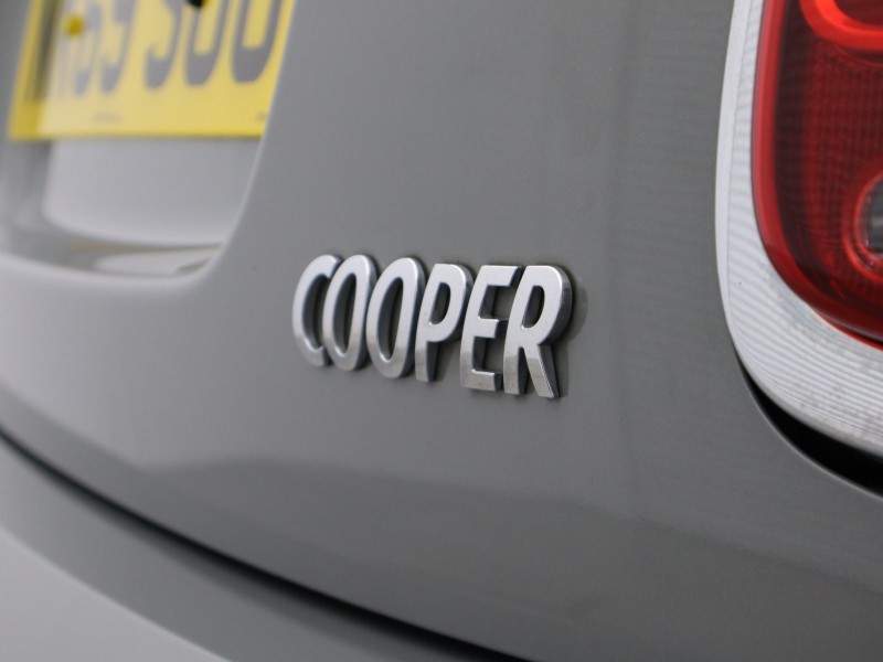 2019 (69) MINI HATCHBACK 1.5 Cooper Sport II 5dr 5597612