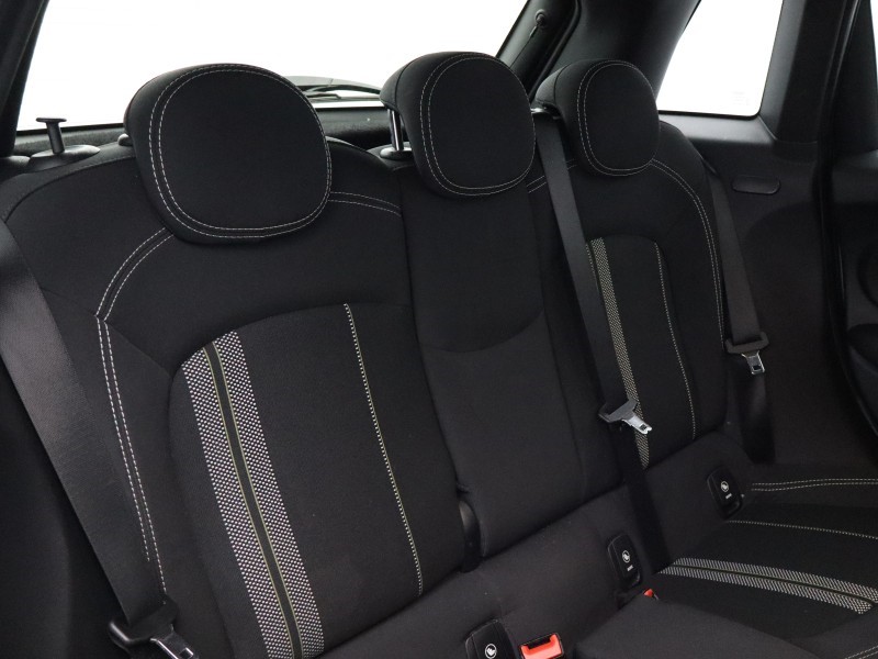 2019 (69) MINI HATCHBACK 1.5 Cooper Sport II 5dr 5597648