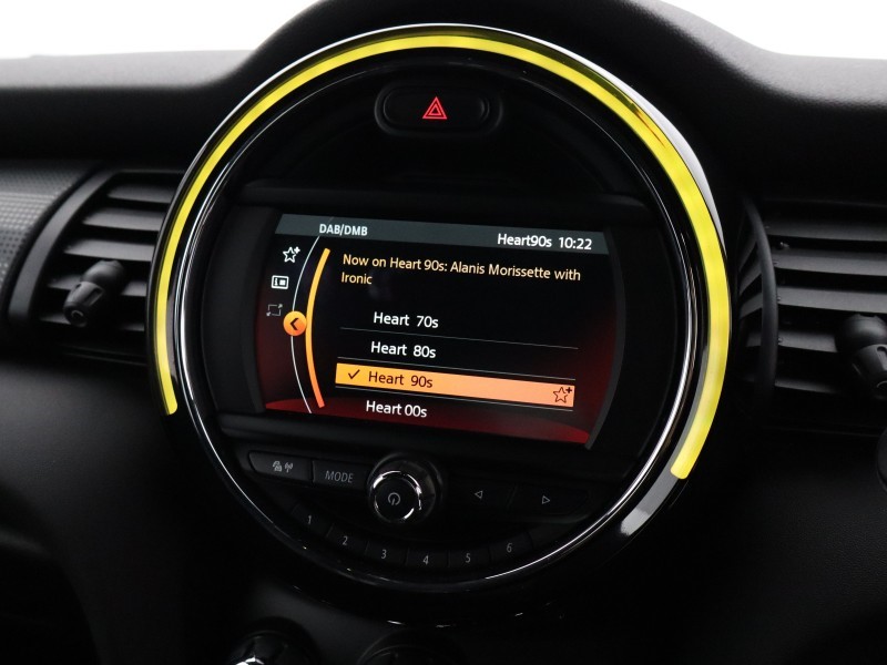 2019 (69) MINI HATCHBACK 1.5 Cooper Sport II 5dr 5597632