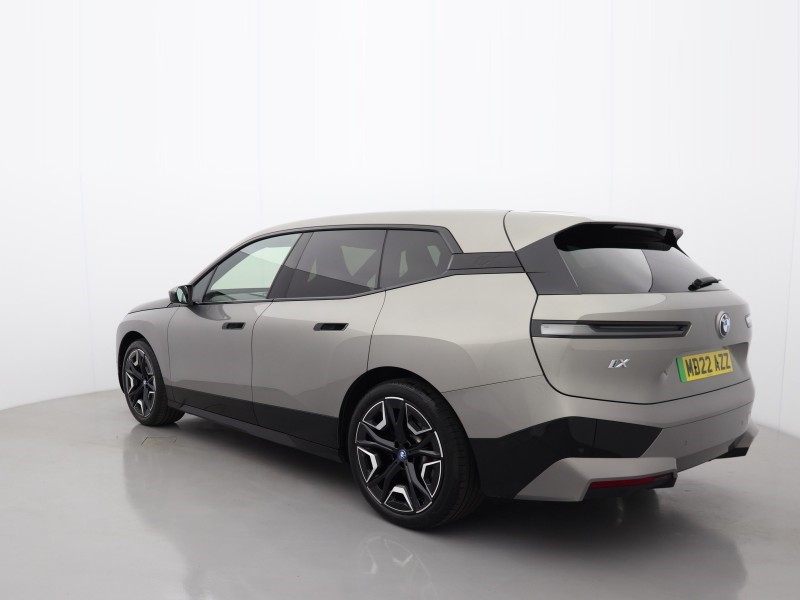 2022 (22) BMW iX 240kW xDrive40 M Sport 76.6kWh 5dr Auto 5575561