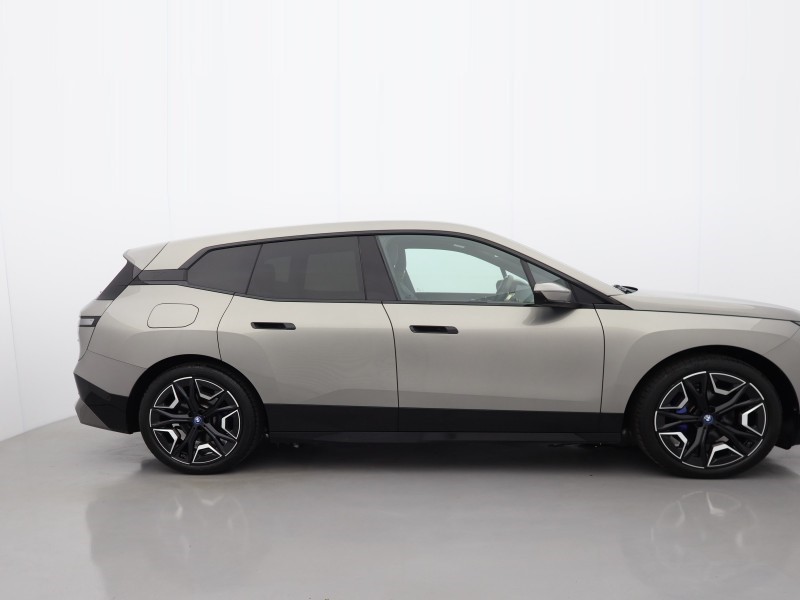 2022 (22) BMW iX 240kW xDrive40 M Sport 76.6kWh 5dr Auto 5575303