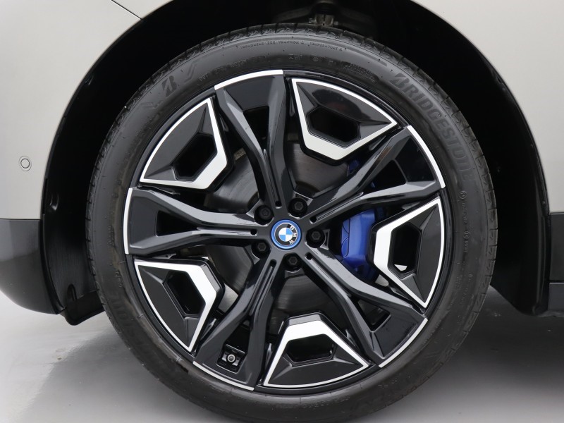 2022 (22) BMW iX 240kW xDrive40 M Sport 76.6kWh 5dr Auto 5575315