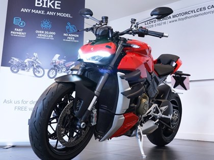 2020 (70) Ducati Streetfighter V4
