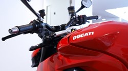 2020 (70) Ducati Streetfighter V4 2682035
