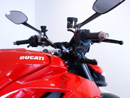 2020 (70) Ducati Streetfighter V4