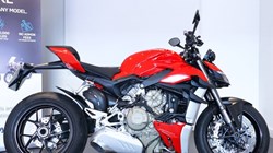 2020 (70) Ducati Streetfighter V4 2682034