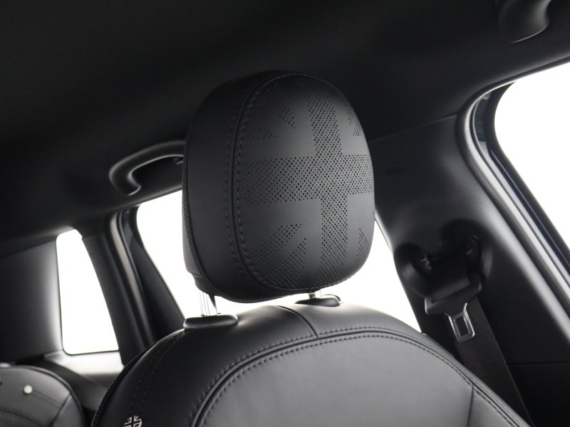 2023 (73) MINI HATCHBACK 1.5 Cooper Exclusive Premium 5dr Auto 5570032