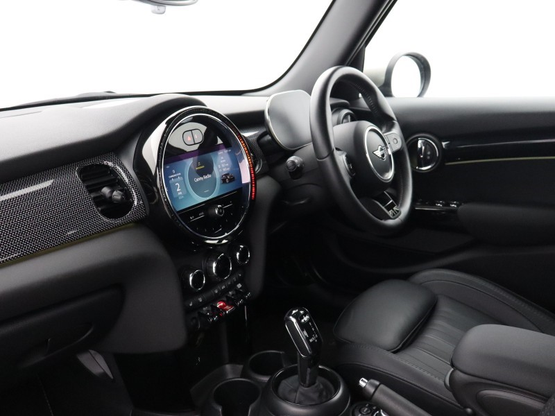 2023 (73) MINI HATCHBACK 1.5 Cooper Exclusive Premium 5dr Auto 5570055