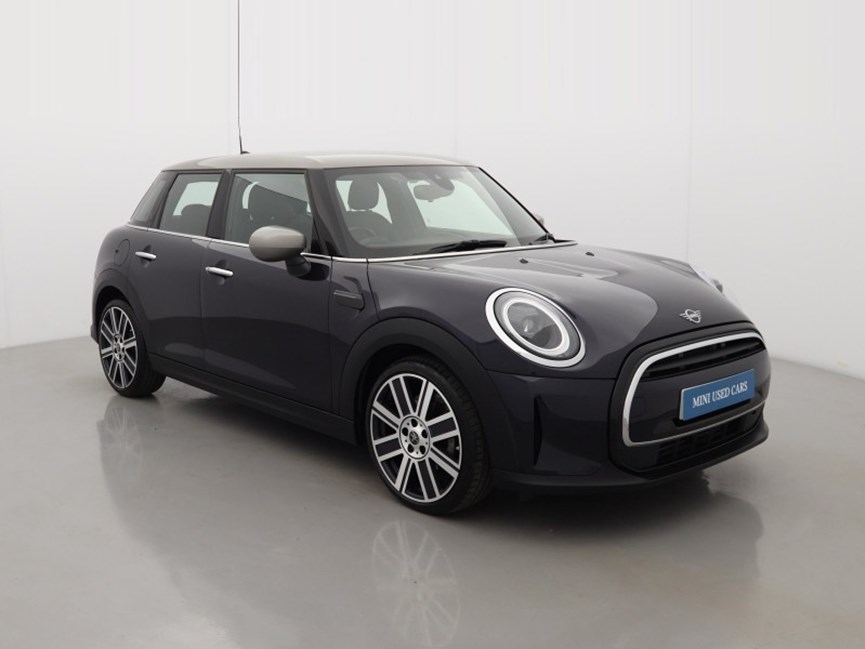 2023 (73) MINI HATCHBACK 1.5 Cooper Exclusive Premium 5dr Auto