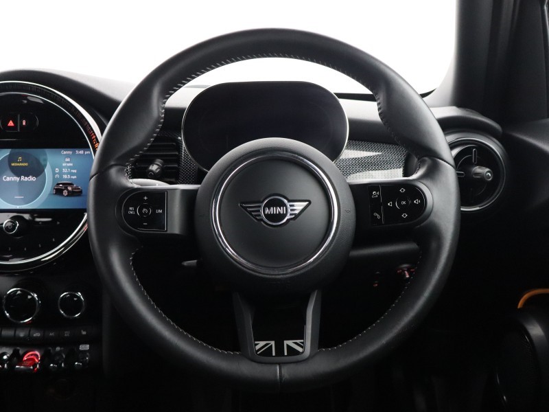 2023 (73) MINI HATCHBACK 1.5 Cooper Exclusive Premium 5dr Auto 5570051