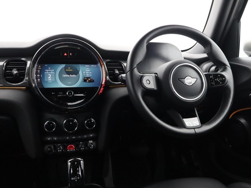 2023 (73) MINI HATCHBACK 1.5 Cooper Exclusive Premium 5dr Auto 5570053