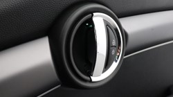 2022 (22) MINI HATCHBACK 1.5 Cooper Exclusive 5dr Auto 5580185
