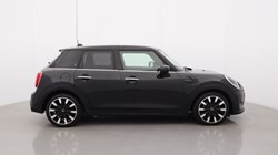 2022 (22) MINI HATCHBACK 1.5 Cooper Exclusive 5dr Auto 5580168