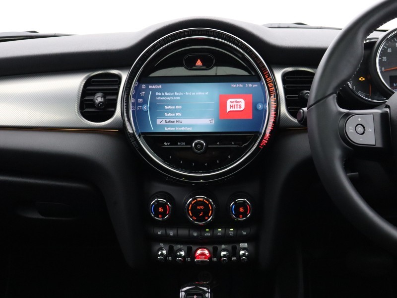 2022 (22) MINI HATCHBACK 1.5 Cooper Exclusive 5dr Auto 5580219